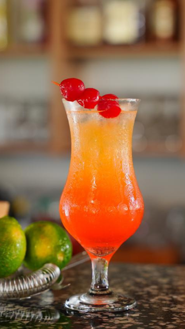 majories-bestdrink-yellow-red